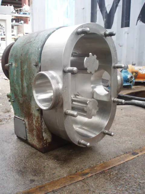 Tri-Clover, Positive Displacement Pump, (2) 6.5" rotor, (2) 4" ACME Inlet/Outlet - Image 10