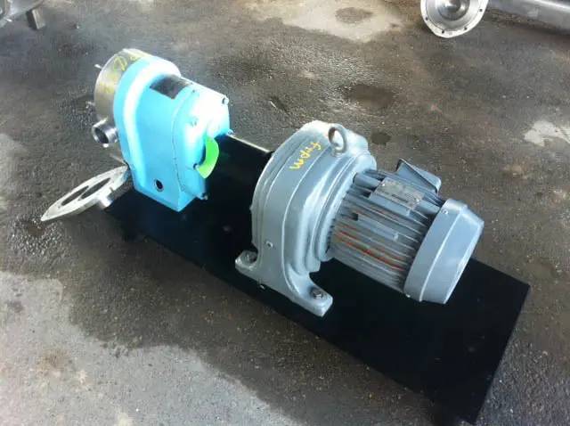 110 GPM, Waukesha Cherry-Burrell #100, Positive Displacement Pump, 3 HP, 1750 RPM, 230/ 460 V, 600 RPM speed - Image 3
