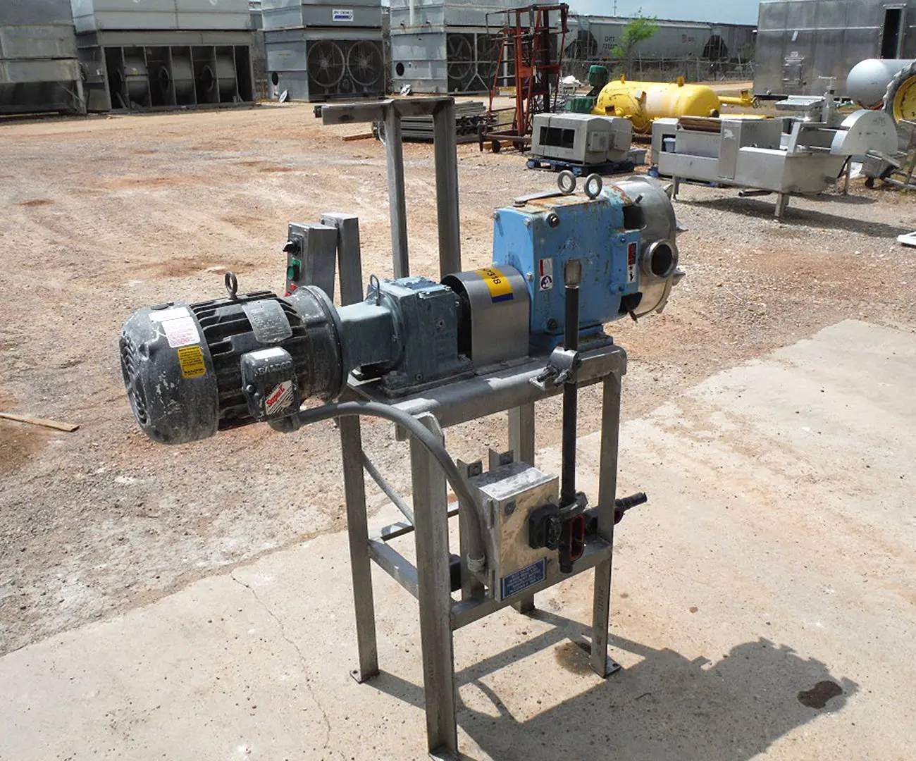 49 GPM, Waukesha Cherry-Burrell #130, Positive Displacement Pump, 0.25 Gallon, 5 HP, 1750 RPM, 460 V, 193 RPM - Image 5