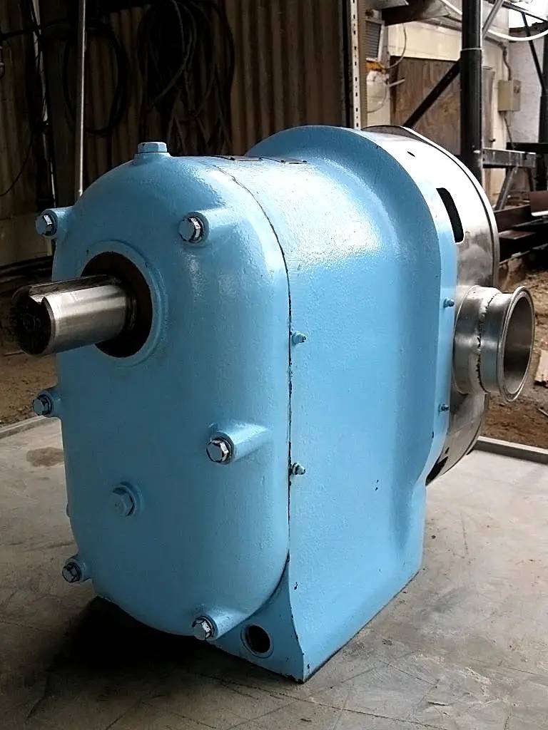 300 GPM, Waukesha Cherry-Burrell #200, Positive Displacement Pump, 600 RPM speed, (2) 8.125" rotors, (2) 4" - Image 8