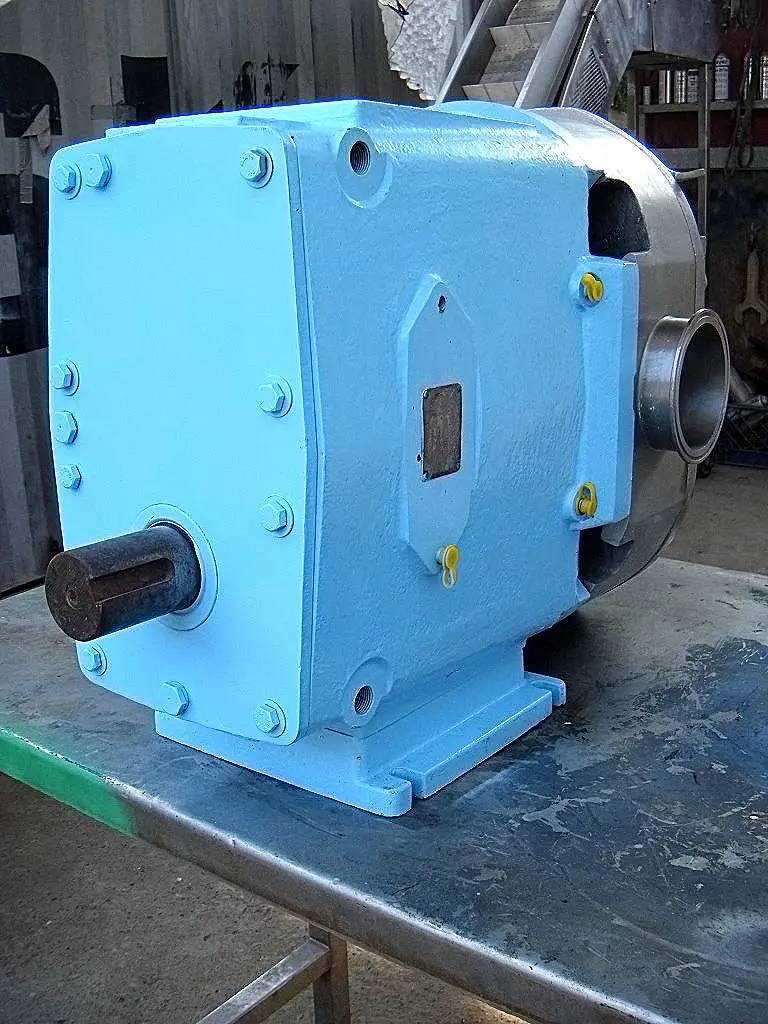 310 GPM @ 200 psi, Waukesha Cherry-Burrell #220, Positive Displacement Pump, (2) 8.5" rotors, (2) 4" S-line - Image 6