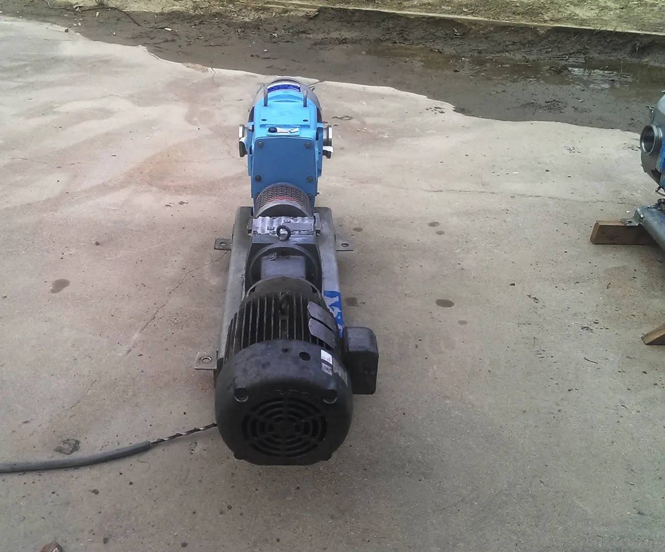 310 GPM @ 200 psi, Waukesha Cherry-Burrell #220-U1, Positive Displacement Pump, 0.522 Gallon, 7.5 HP, 1750 - Image 5