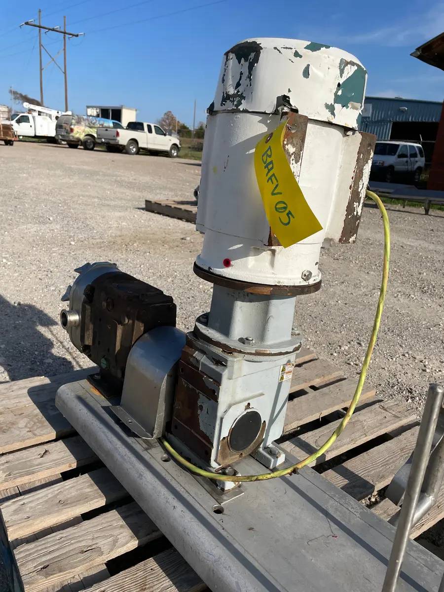36 GPM @ 200 psi, Waukesha Cherry-Burrell #30, Positive Displacement Pump, 0.021 Gallon, 3 HP, 1755 RPM - Image 8