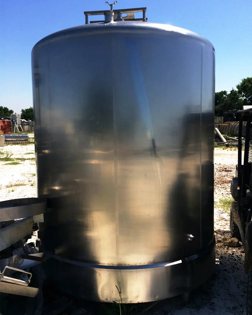 2500 gallon Stainless Steel Single Shell Tank, 0.105" thickness, 7' 1" diameter x 7' 10" Inside straight wall - Image 5