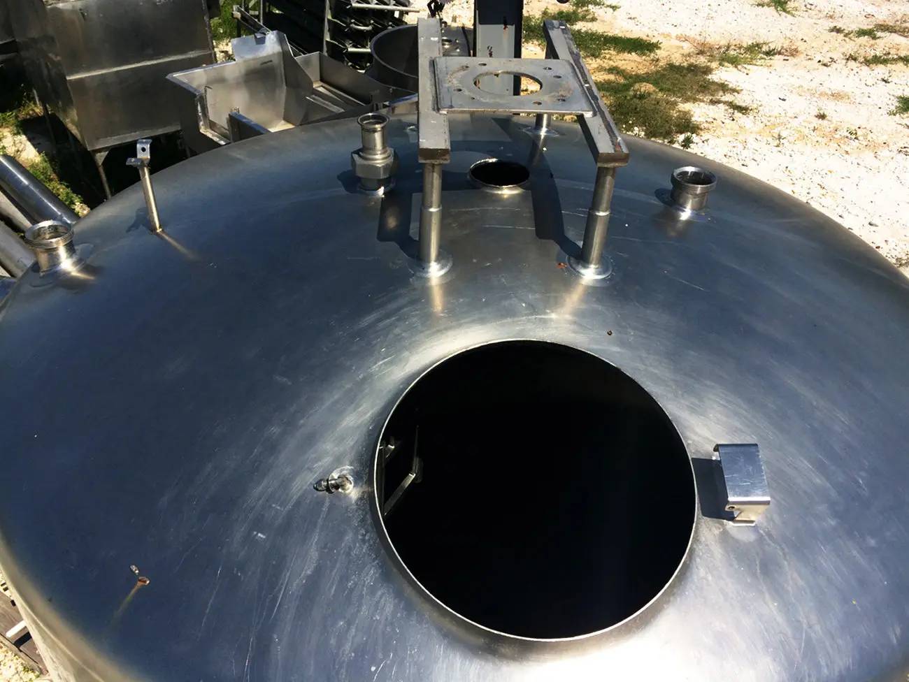 2500 gallon Stainless Steel Single Shell Tank, 0.105" thickness, 7' 1" diameter x 7' 10" Inside straight wall - Image 7
