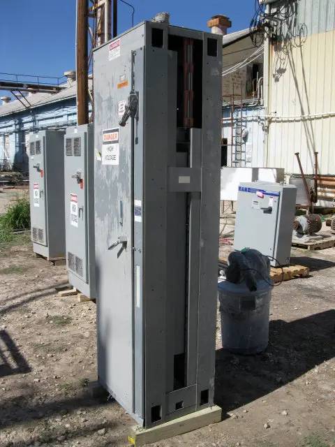 Square D, 4, WYE Delta Motor Starter, 200 HP, 460/575 Volts, 600 max. V, Nema size 5 AC magnetic starter - Image 6
