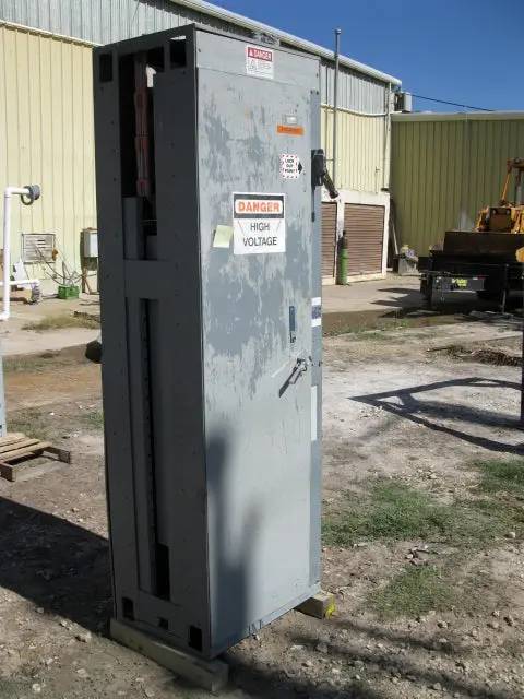 Square D, 4, WYE Delta Motor Starter, 200 HP, 460/575 Volts, 600 max. V, Nema size 5 AC magnetic starter - Image 8