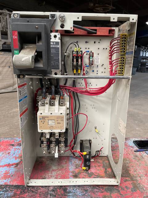 Westinghouse, Size 4 Motor Starter w/150 Amp Motor Circuit Protector, 100 HP, 480 Volts, 3 phase, 60 Hz, 120 - Image 3