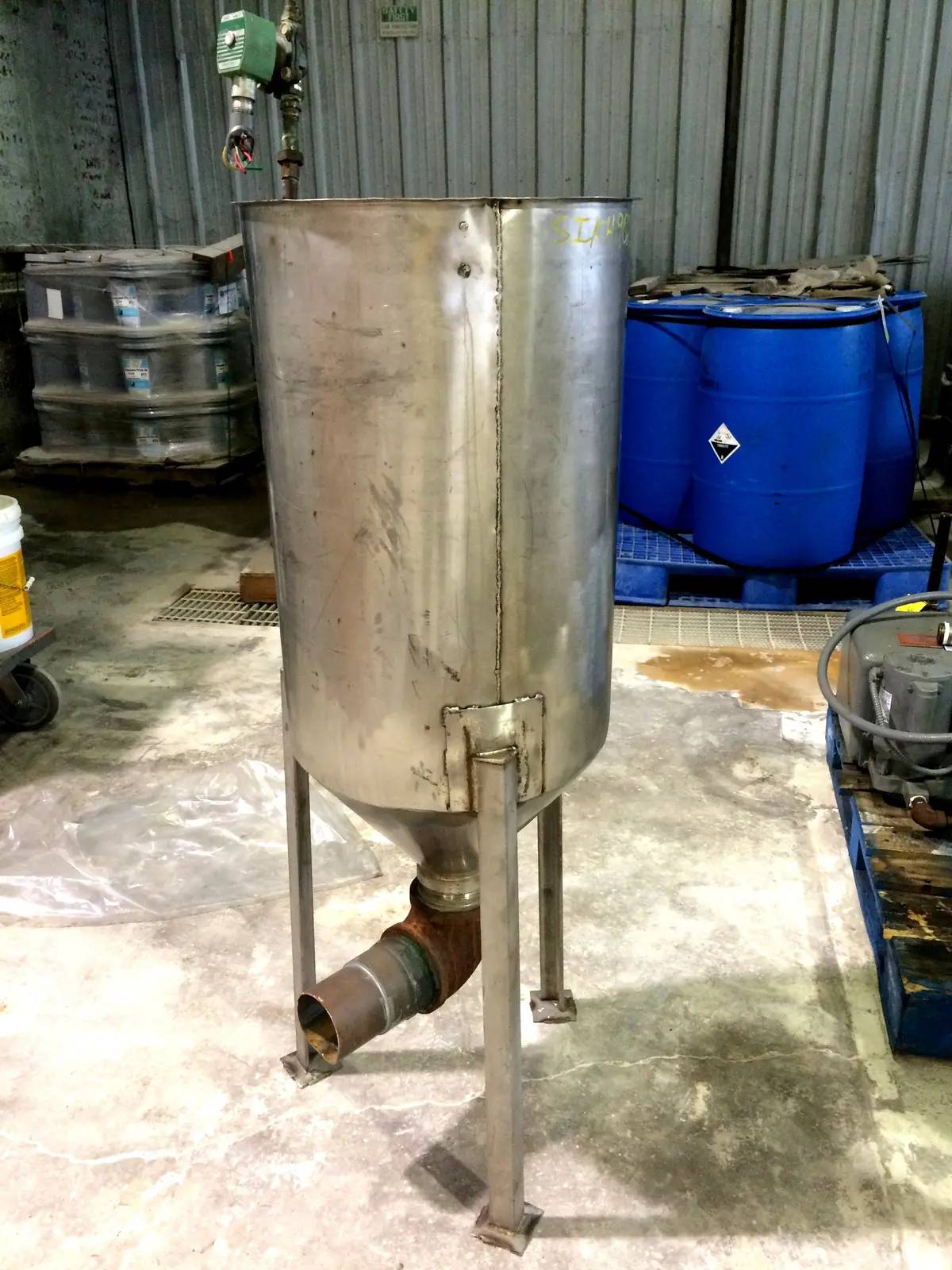 30 gallon Stainless Steel Cone Bottom Tank, 7.75" diameter x 28" H sidewall - Image 3