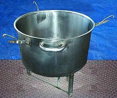 25 gallon Stainless Steel Tank, (3) Lid retaining clamps. (2 available) Handles - Image 8