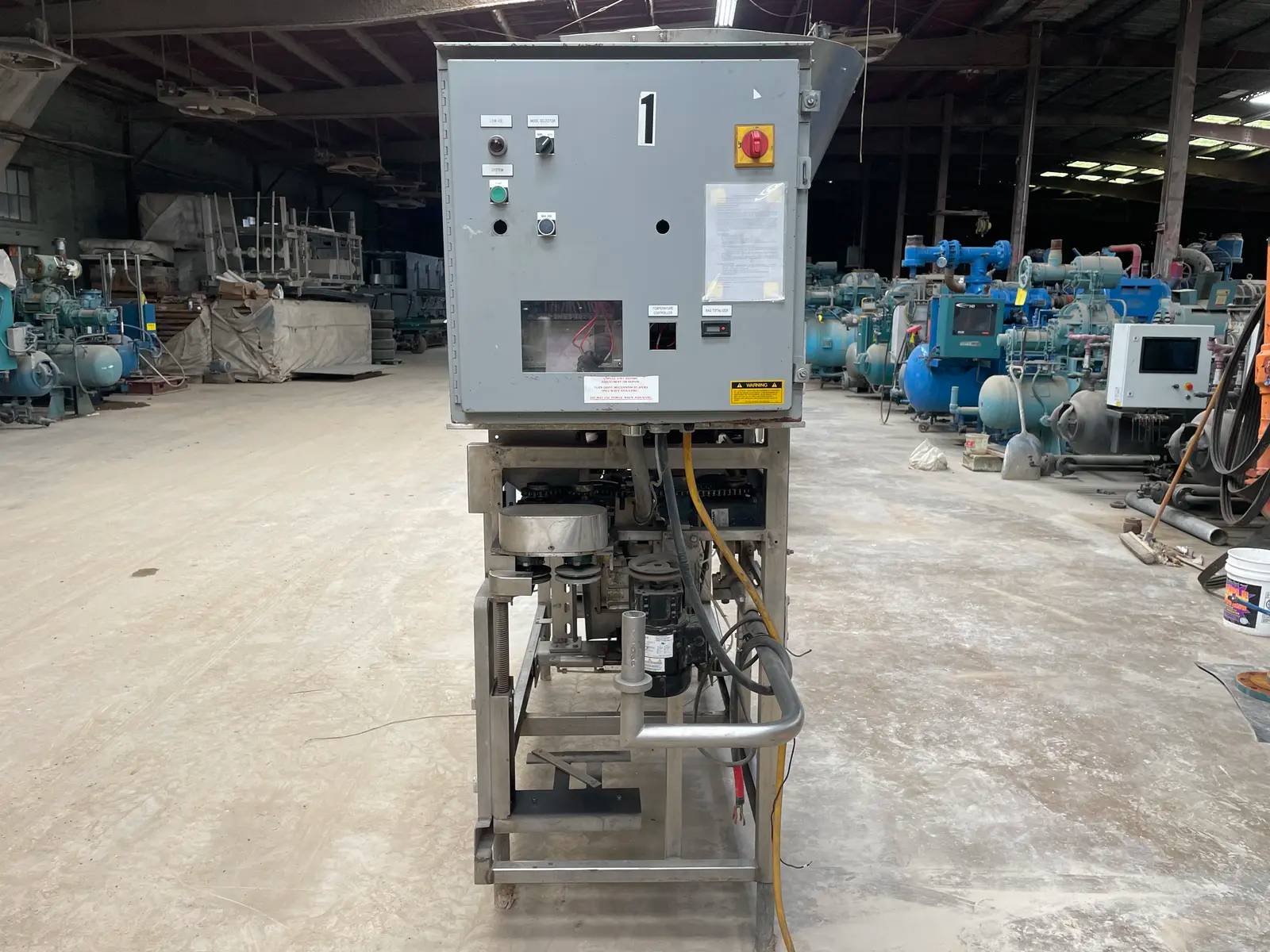 Cutler-Hammer Inc #310, automatic form fill & sea, 0.5/0.16 HP, (50) 3 lbs to 10 lbs bags/min., 1999 - Image 5