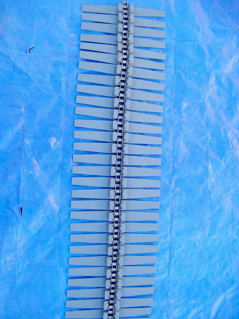12" wide x 300' long, Plastic Conveyor Belt, (30) belt sections - Image 7