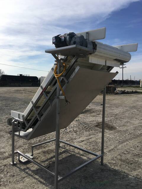 40" wide, Incline Conveyor, 1 HP, 38" wide plastic belt, 5" sidewalls, 36" Infeed elevation, 87" Discharge - Image 5