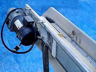 11" wide, Stainless Steel Conveyor, 0.5 HP, 1-1/2" H Cleat, 18-1/2" distance between cleats, 27" infeed H - Image 10