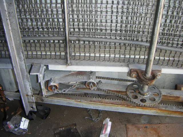 26" wide x 16' long, Stainless Steel Inclined Product Conveyor Section - Image 5