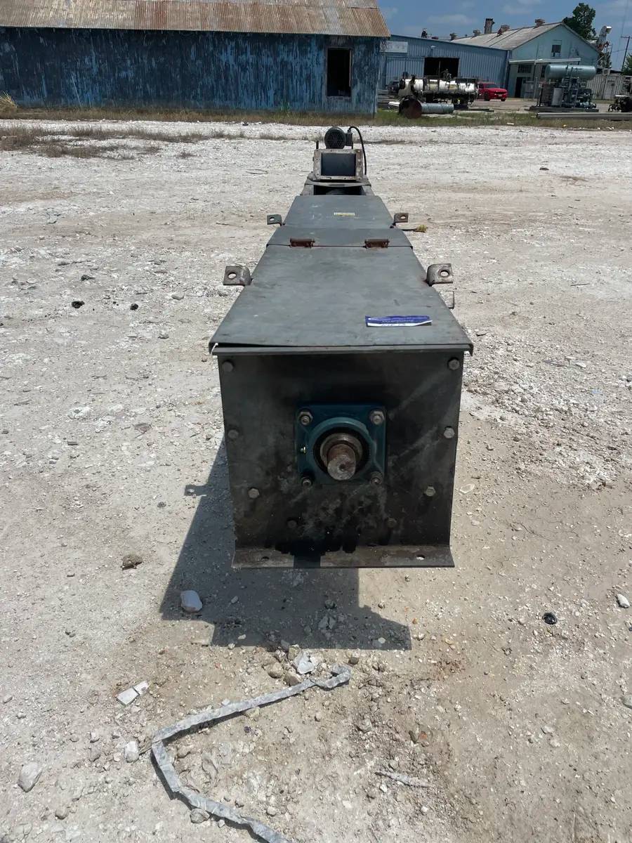 17.5' long, galvanized, 3 HP, 38" L x 17.5' width x 32" H Shipping, 200" Chute - Image 4