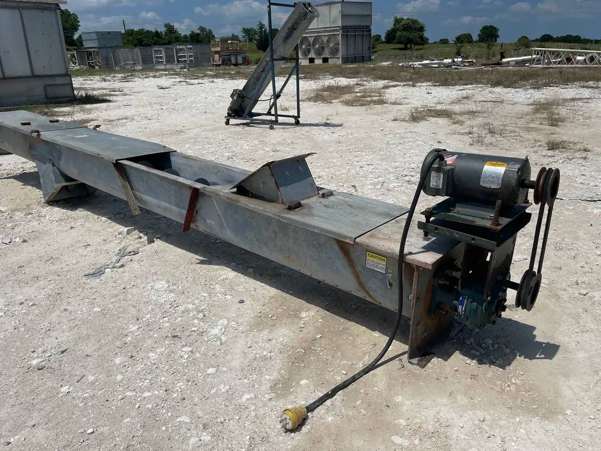 17.5' long, galvanized, 3 HP, 38" L x 17.5' width x 32" H Shipping, 200" Chute - Image 8