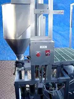 Stainless Steel Twin Head Piston Pump, 18" diameter Infeed hopper - Image 8