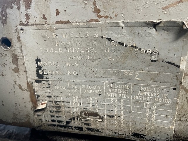 9" x 17" W.F. Wells #W-9, Dual Column Horizontal Band Saw, 70-380 FPM, 1" x 0.035" x 11' 6" blade - Image 3