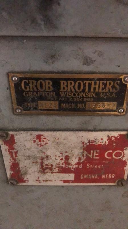 24" x 10" Grob #NS24, vertical band saw, 1 HP, 1" width blade, S/N 1936 - Image 6