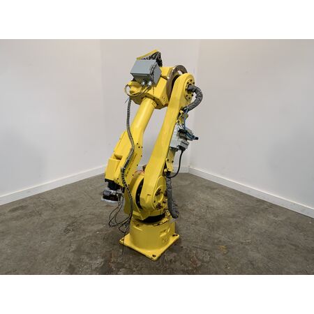 Fanuc, M-16iB/20, Industrial Robotic Arm, A05B-1216-B202 type, 20 kg payload capacity, 6 axis, 1667 mm reach - Image 2