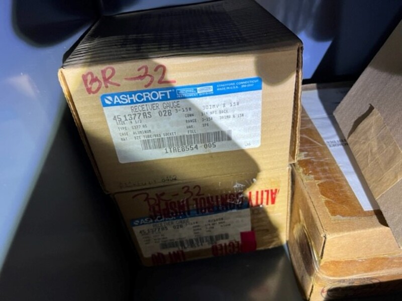 Ashcroft #45-1377AS-02B, Receiver Gauge, 4 1/2" size, 1/4" NPT Back connection - Image 3