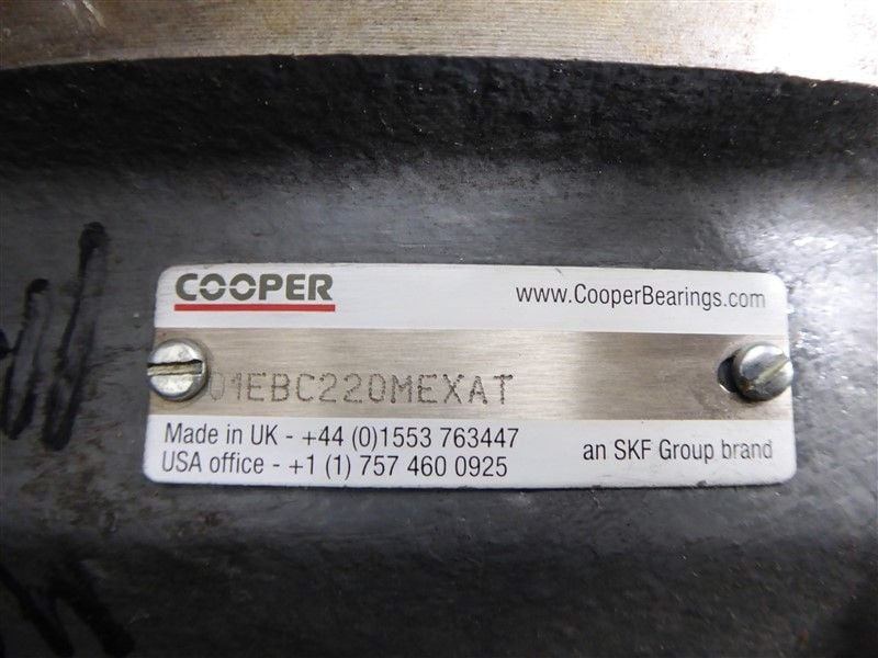 Cooper #01EBC220MEXAT, Light Series metric retained bearing w/housing, 220mm, used - Image 6