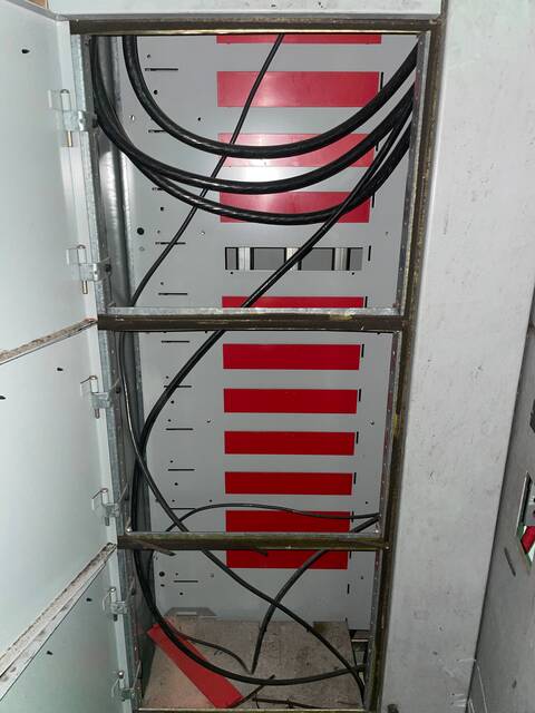 Siemens, Motor Control Center, 480 V, 3 phase, 200-600 amps - Image 10