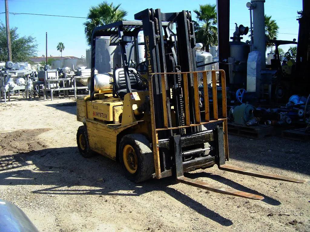 5000 lb. Hyster #H50XL, Propane Fork Truck, w/Side Shift, 15" load center, 6 deg back tilt - Image 6