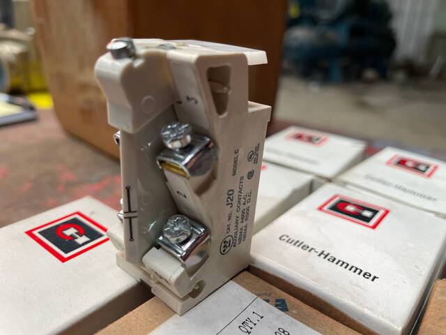 Cutler-Hammer, Control Auxiliary Contact - Image 5