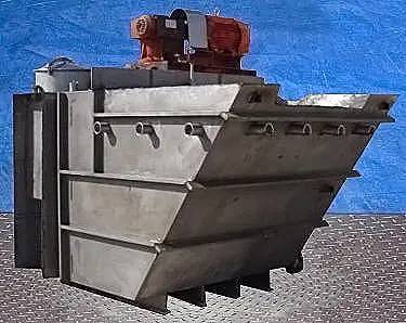 1000 gallon Stainless Steel Mix Tank, 15 HP, 1180 RPM, 168.5 RPM final, 6' L x 5' 3" width x 4' 11" H inside - Image 8