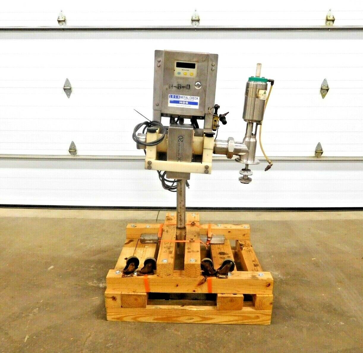 Lock #HDS, flow thru metal detector, 3" tube diameter, with casters - Image 1