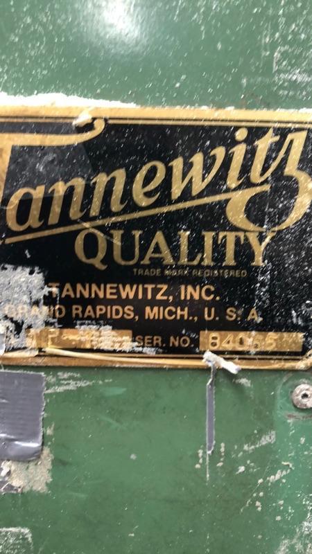 30" x 15" Tannewitz #PH, vertical band saw, 5 HP, 7000 SFPM, 26" x28" table, S/N 84065, 1985 - Image 6