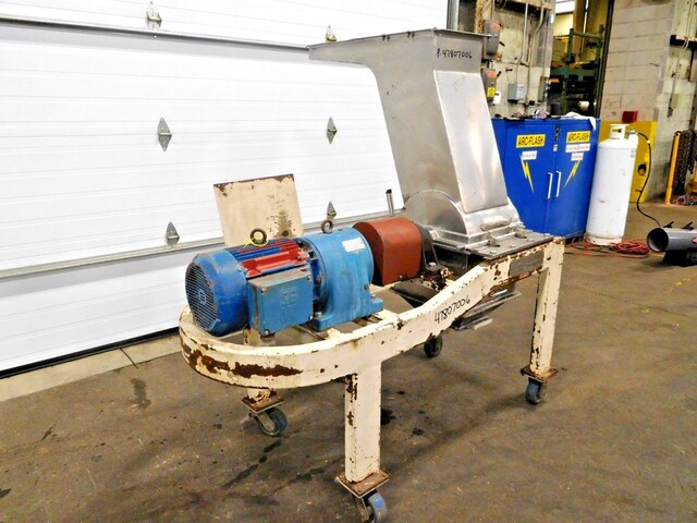 Fitzpatrick #14Lx14D, Guiloriver, 7.5 HP, 11.31:1 ratio, 14" diameter x 14" width rotor w/ riving PINS, 16" x - Image 3