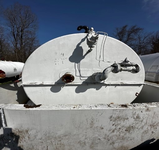10000 gallon Above ground storage tank w/ Dike, 26' 7" L x 8' W x 8' H - Image 2