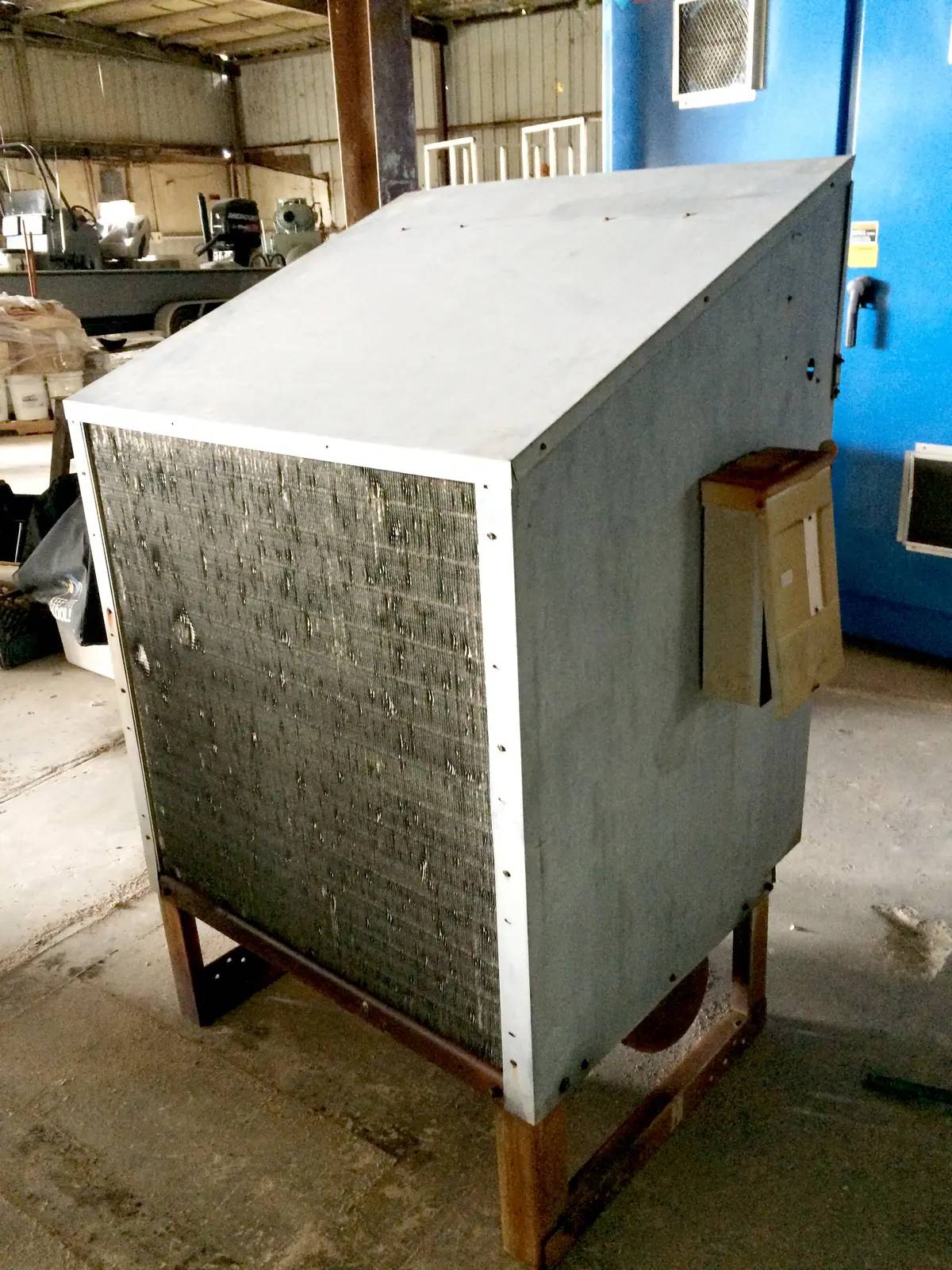Grocery Display Freezer, Tyler, with 20 glass doors, Includes condensing unit w/compressor - Image 6