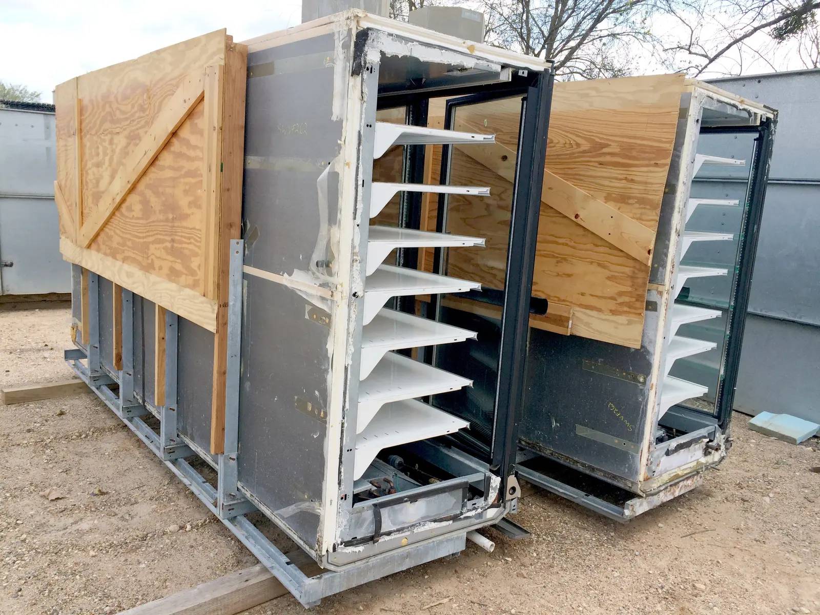 Grocery Display Freezer, Tyler, with 20 glass doors, Includes condensing unit w/compressor - Image 7