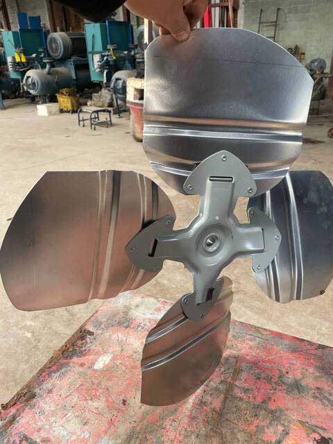 Lau #60646201, Fan Blade 62 Degree Pitch, 21", 4 blades - Image 5