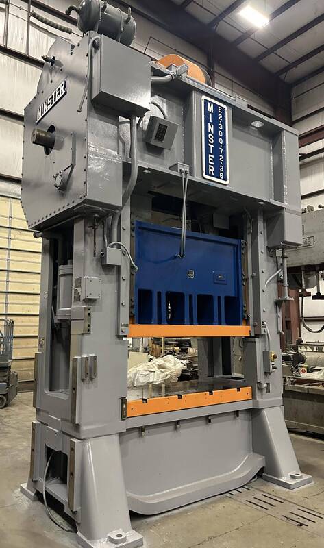 300 Ton, Minster #E2-300, 72" x36" table, 8" stroke, 36" Shut Height, 30-60 SPM, air clutch, 1981 - Image 2