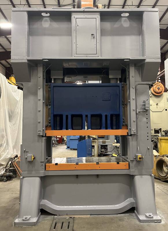300 Ton, Minster #E2-300, 72" x36" table, 8" stroke, 36" Shut Height, 30-60 SPM, air clutch, 1981 - Image 7