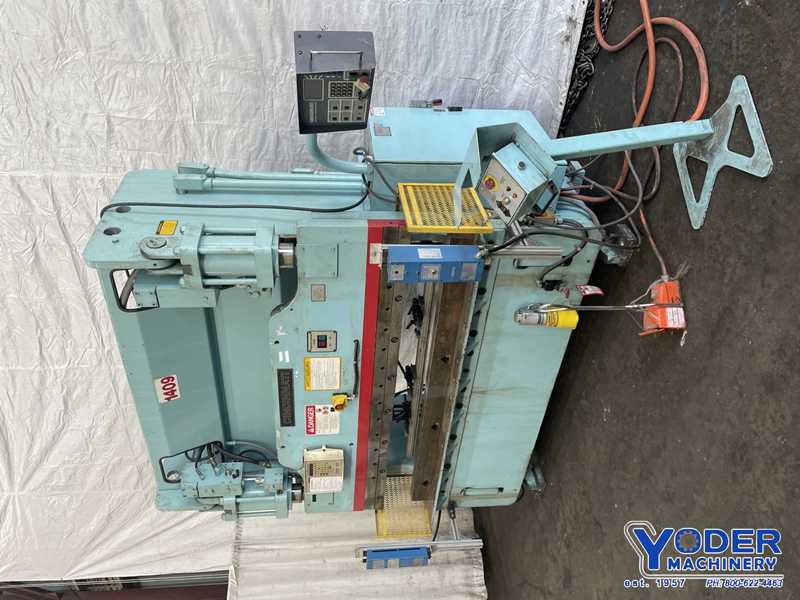 90 Ton, Cincinnati #90CBIIX6, hydraulic press brake, 8' overall, 78" between housing, 8" stroke, 15" open - Image 2