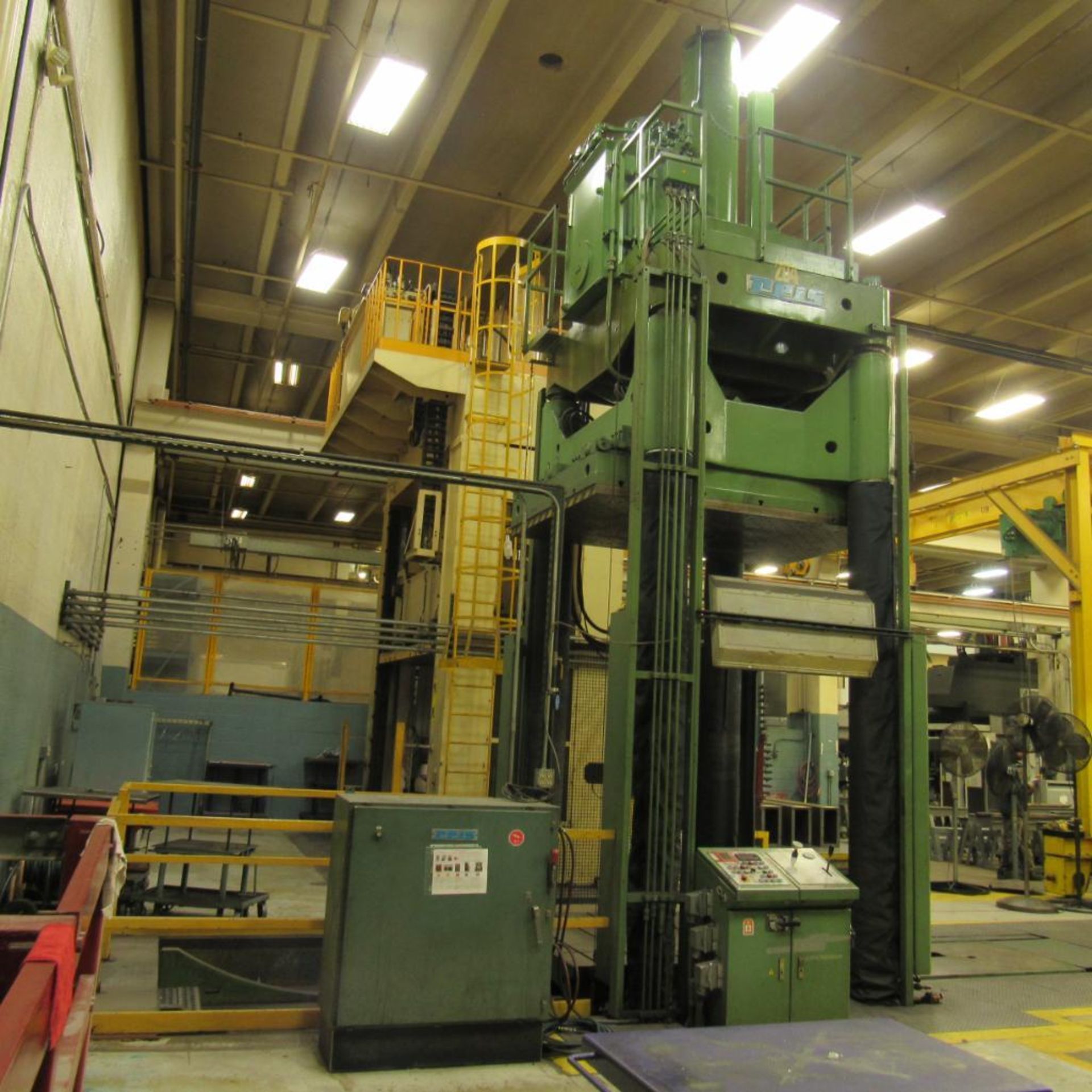 224 Ton, Reis #TUS-180-OK-200, hydraulic 4-post spotting press, 71" stroke, 98" DL, 71" x 98" bed, 1994 - Image 8
