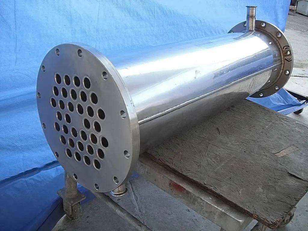 Rossi & Catelli, 25 gallon, Vacuum Chamber, 42 psi, 1" diameter w/ 4-1/2" diameter Flange inlet - Image 8