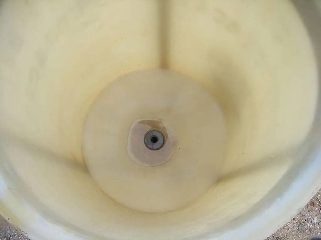 1" Warren Rupp #PB1-A, Double Diaphragm Pump, 100 psi, 5/8" diameter Mounting holes, 3/4" air valve - Image 10
