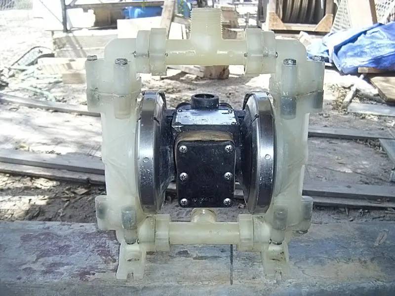.7" Warren Rupp Rupp #PB1/2-A, Double Diaphragm Pump, 100 psi - Image 6