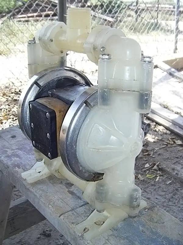 .7" Warren Rupp Rupp #PB1/2-A, Double Diaphragm Pump, 100 psi - Image 7