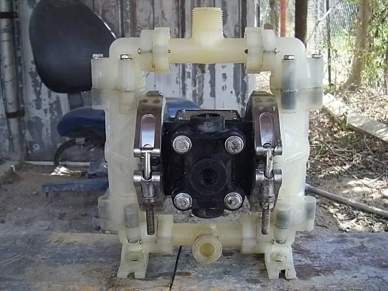 .7" Warren Rupp Rupp #PB1/2-A, Double Diaphragm Pump, 100 psi - Image 9