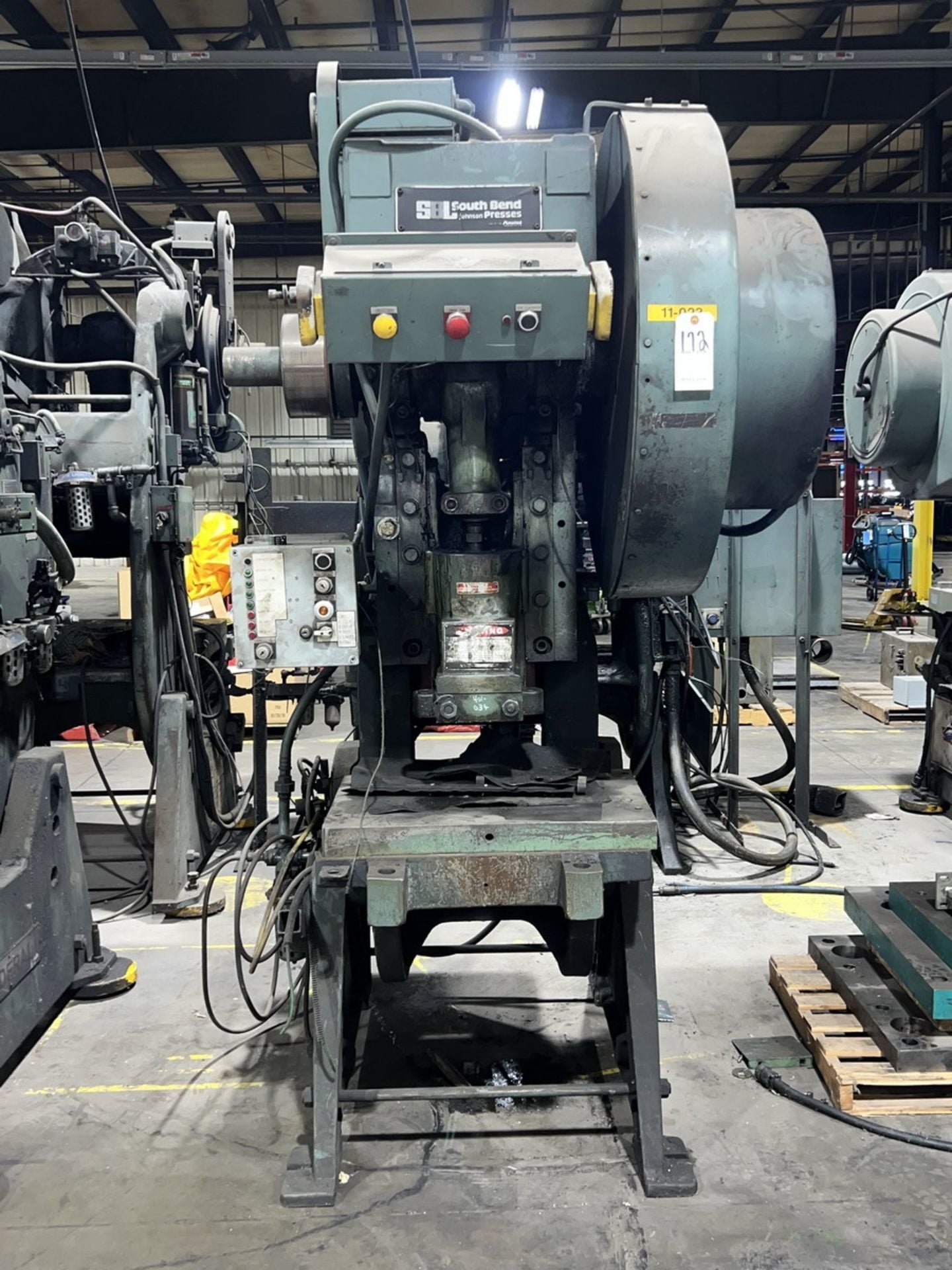 45 Ton, South Bend Johnson #45-FW-AC, single crank flywheel OBI press, 3" stroke, 11.25" Shut Height, 2.5" - Image 2