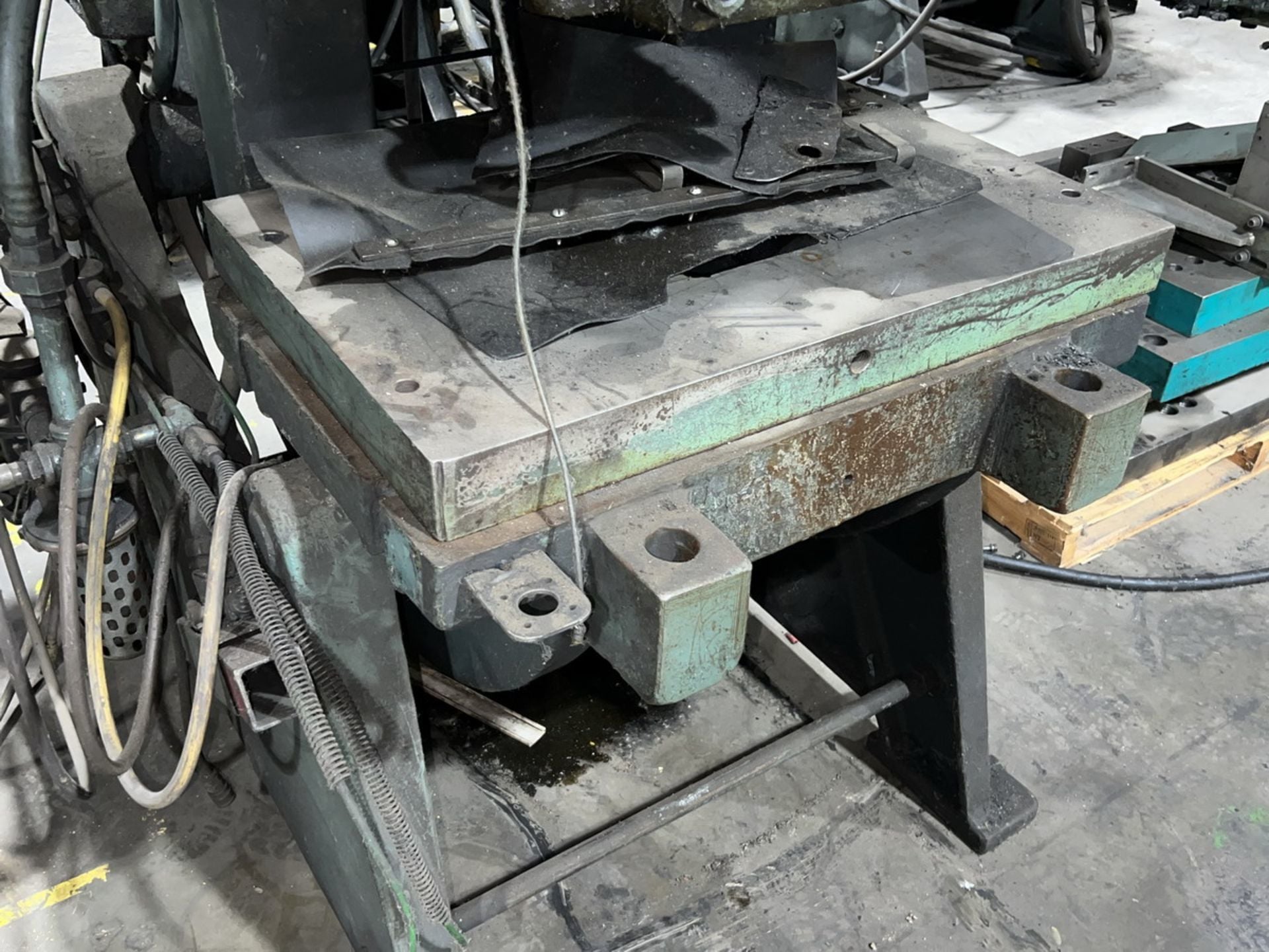 45 Ton, South Bend Johnson #45-FW-AC, single crank flywheel OBI press, 3" stroke, 11.25" Shut Height, 2.5" - Image 6