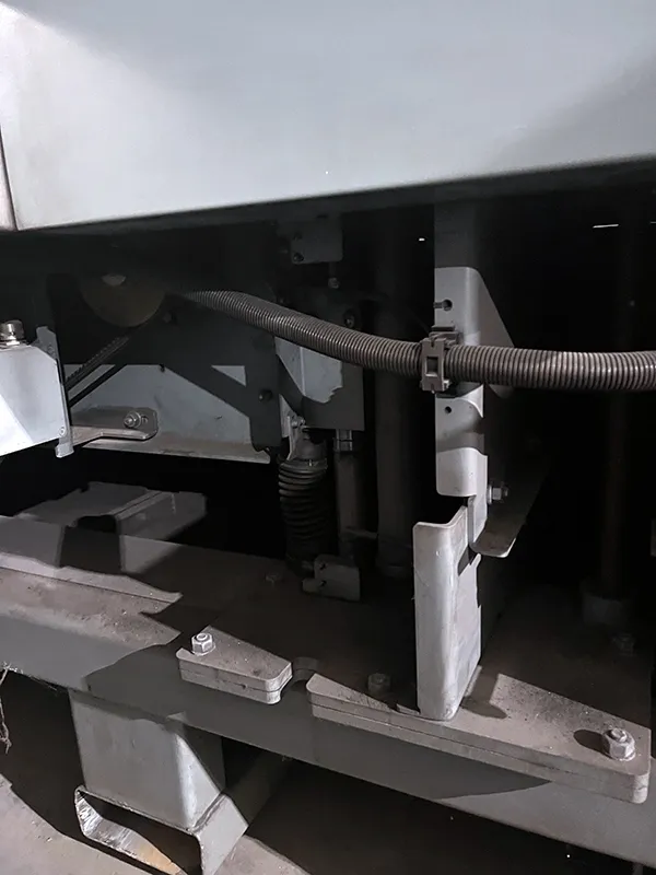 Lissmac #SBM-M1000-B2-60, deburrer, 39.37" working width, 13 FPM, 2012 - Image 3